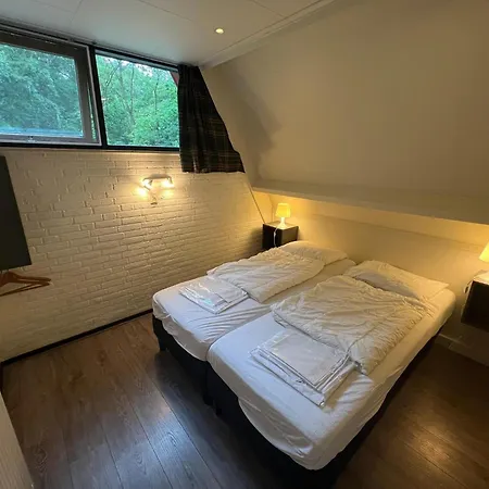 Charming With Wifi, Cleaning Included Holiday home