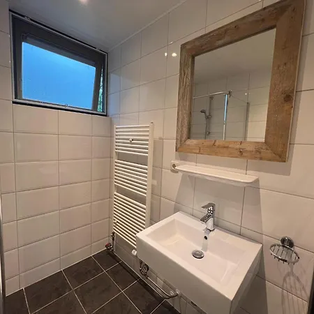 Charming With Wifi, Cleaning Included Holiday home